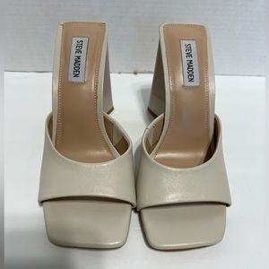 Steve Madden Twists Nude Beige Open Square Toe Triangle Heels Sandals Sz 8